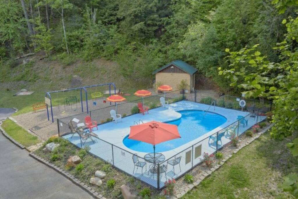 Mountain View 5 Bdrm Gatlinburg Cabin Near Downtown Arts エクステリア 写真